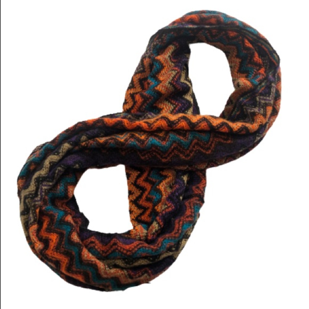 NWT Steve Madden Chevron Print Knit Infinity Scarf